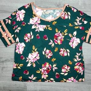 Maurices 24/7 Green Floral Boxy Football Tee Short Striped Sleeves Women's XXL
